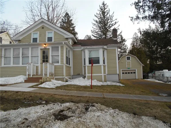 32 Fenner St, Cazenovia, NY 13035