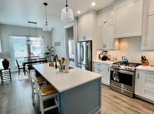 11717 W Soaring Hawk Ct, Star, ID 83669