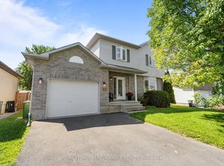 407 Centenaire St, Russell, ON K0A 1W0