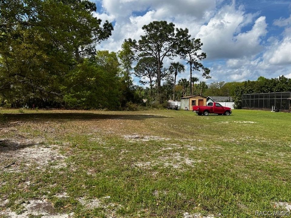 1st image of 31 N Country Club Dr