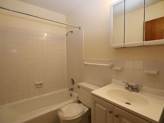 5th image of 10000 Morgan Ave S #1007