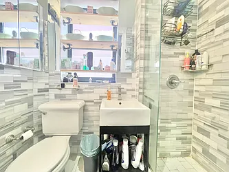 Rented by Century 21 Premier 