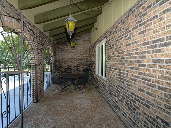 2nd image of 246 Redbird Ct