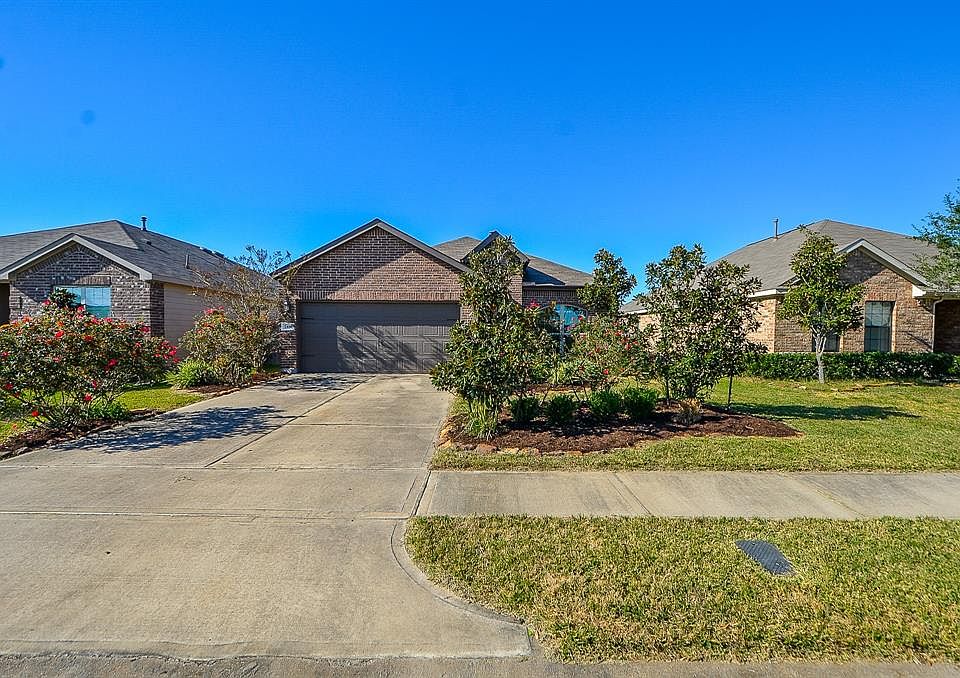 1st image of 2439 Seahorse Bend Dr