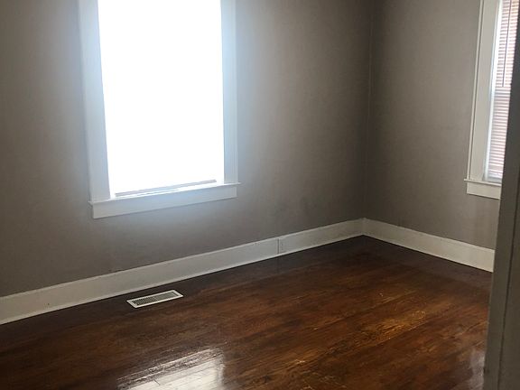 5th image of 2406 Broad St