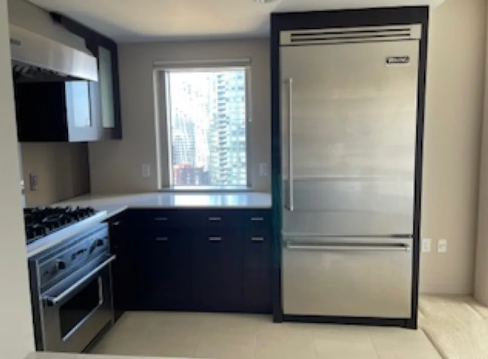 2 bed, 950 sqft, $6,495 — Photo 4