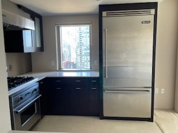 4th image of 333 1st St Unit N1707