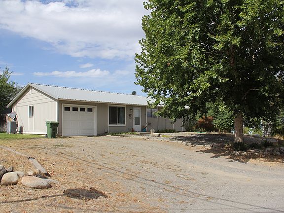 2nd image of 670 4th Ave S