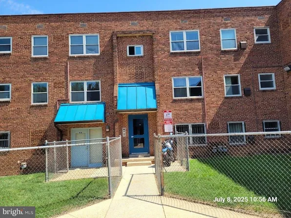 2642 Birney Pl SE APT 101, Washington, DC 20020