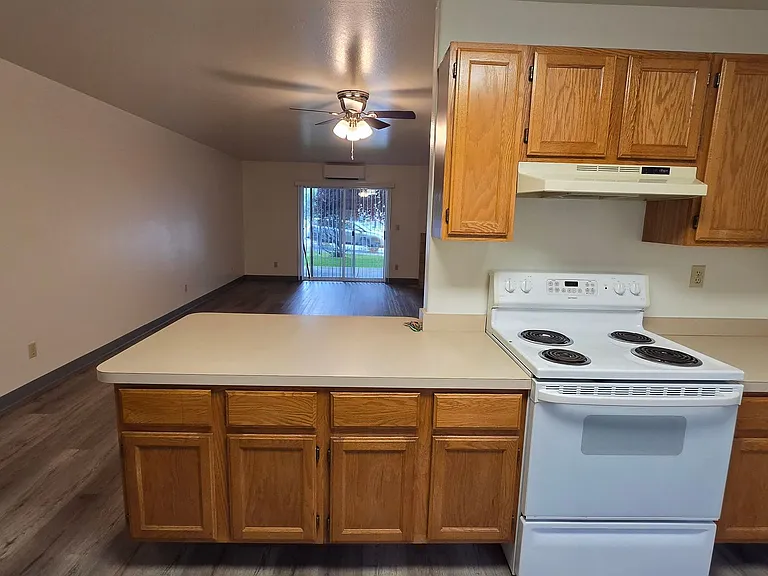 4104 Hillview Way — Photo 7