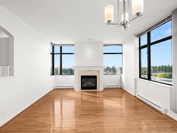 2nd image of 538 W 45th Ave #607