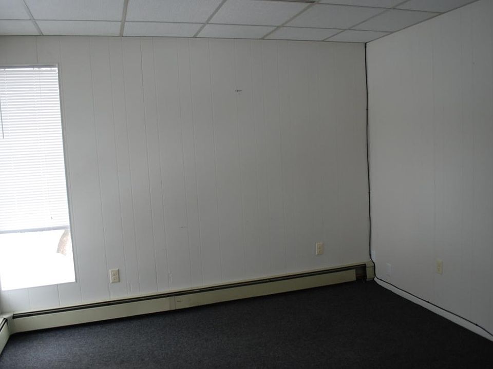2nd image of 171 W Main St Ste 4