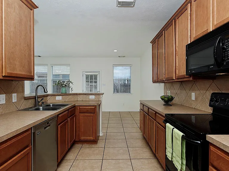 51 Wickerdale Pl — Photo 10