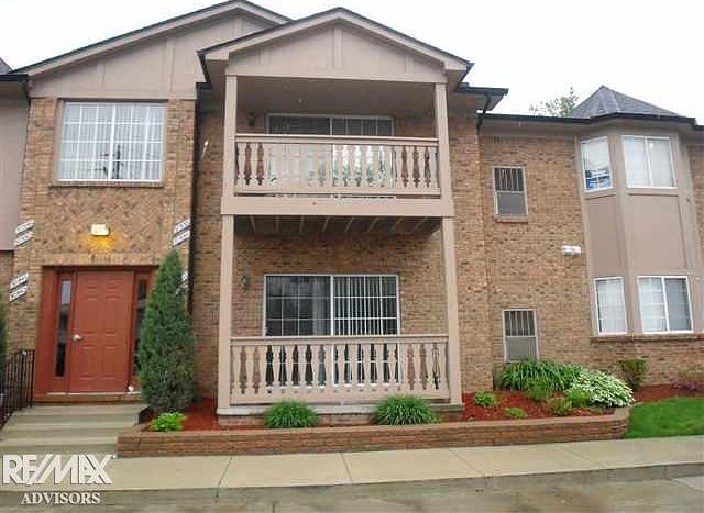 1st image of 30554 Oakridge Manor Dr