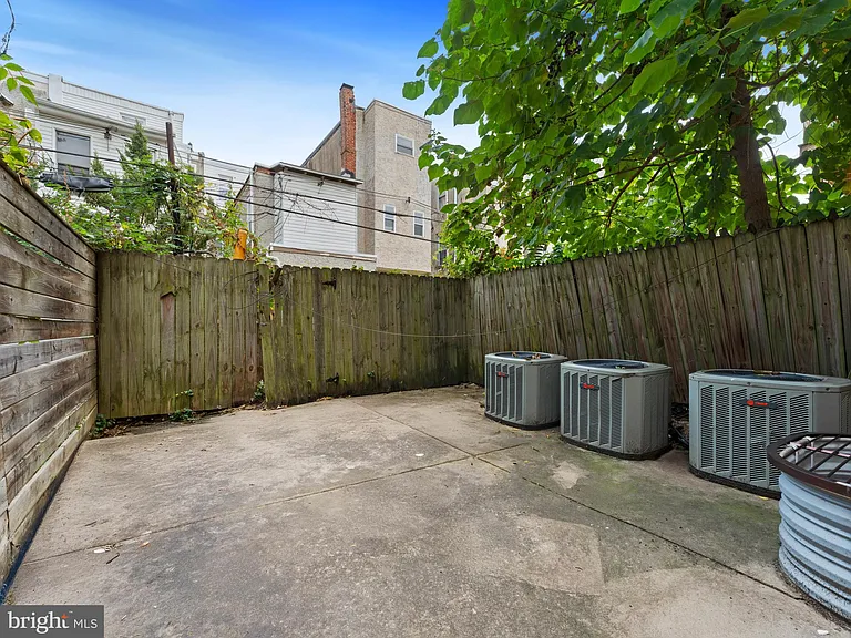 1813 N 18th St #1 — Photo 24