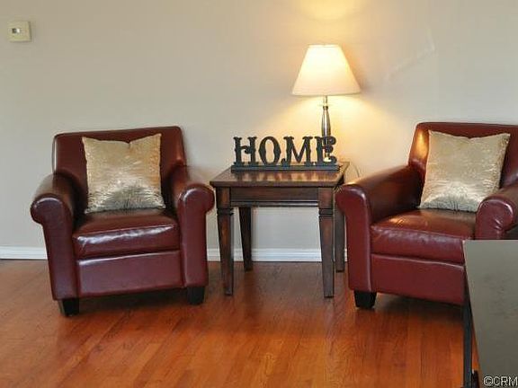 4th image of 4761 Briercrest Ave