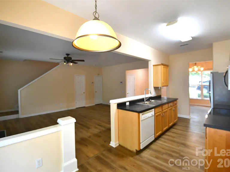 6820 Beverly Springs Dr — Photo 12