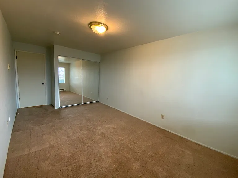 2405 Grand Ave #3 — Photo 6