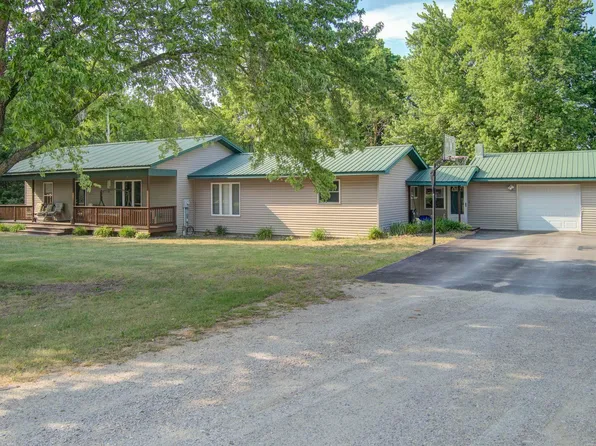 4793 E Duck Lake Rd, Grawn, MI 49637