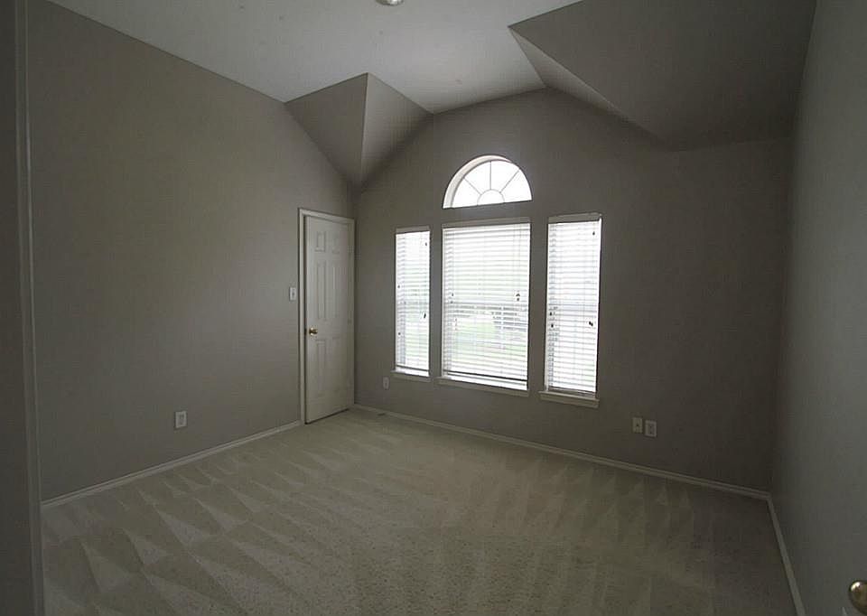 1st image of 21923 Maybrook Ct #21923