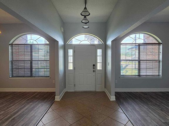 3rd image of 8144 Hartington Dr