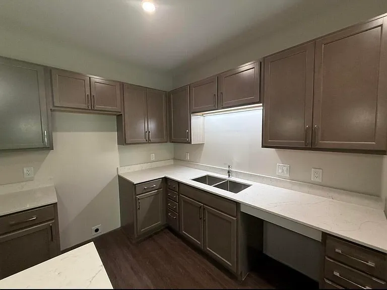 2645 Burton Rd — Photo 12