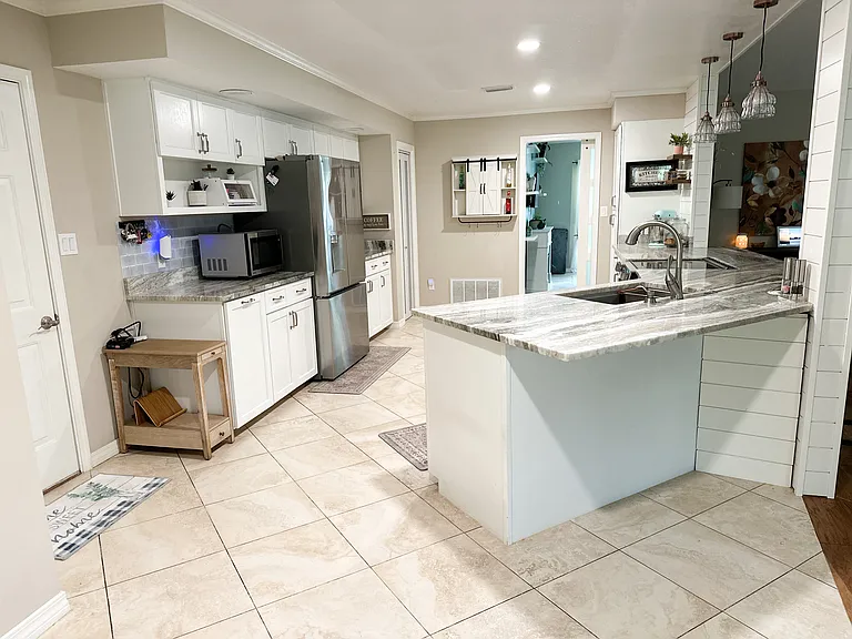 202 Windward Way — Photo 14