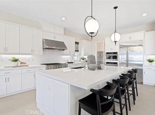 29504 Corte Azulejo, Valencia, CA 91354