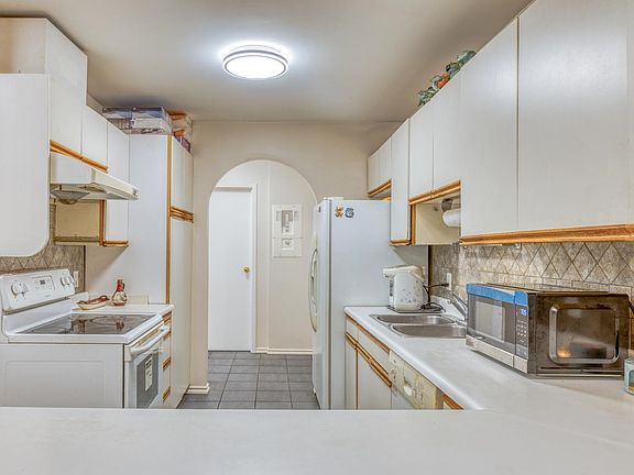 4th image of 3980 Carrigan Ct #T4907