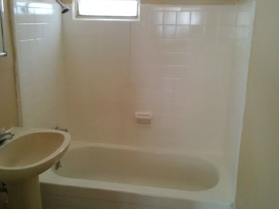 5th image of 1230 W 3rd St APT 7