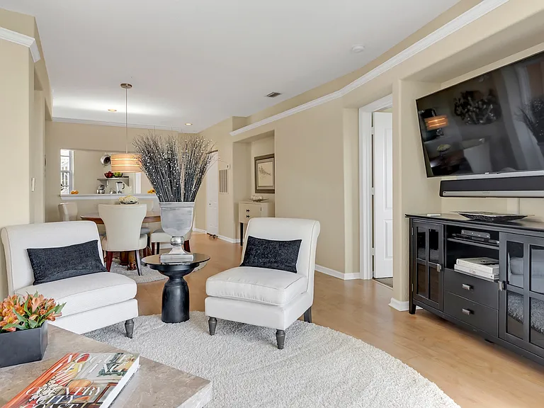 1117 Sweetwater Ln #2102 — Photo 7