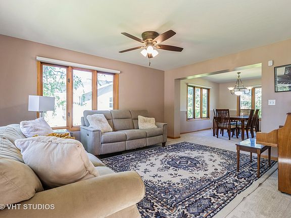 3rd image of 17132 W Tiger Tail Ct