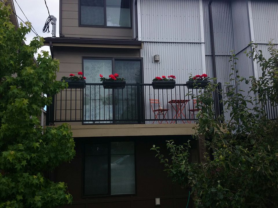 2nd image of 2015 NW 59th St #A