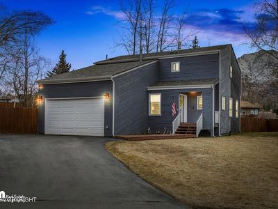 9809 Saint Lawrence Cir, Eagle River, AK, 99577