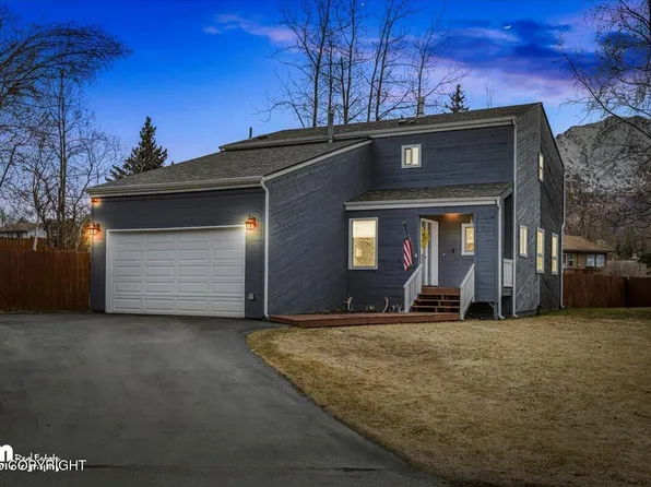 9809 Saint Lawrence Cir, Eagle River, AK 99577