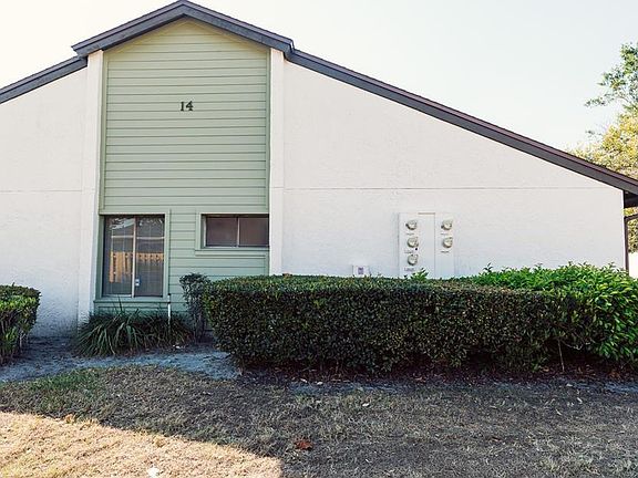 3rd image of 2384 Sun Valley Cir