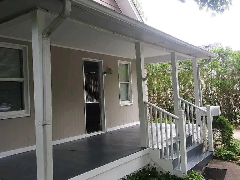 1938 Wrenson St — Photo 3