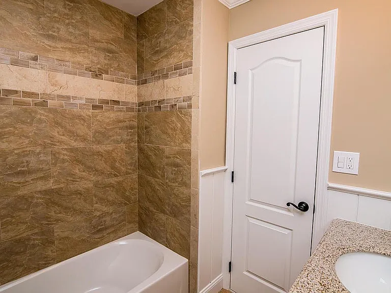 240 Cabrillo Blvd — Photo 9