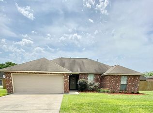 403 E Oak Haven St, Gonzales, LA 70737