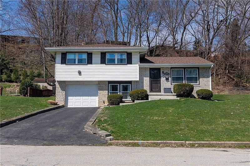 1st image of 572 Willow Ave
