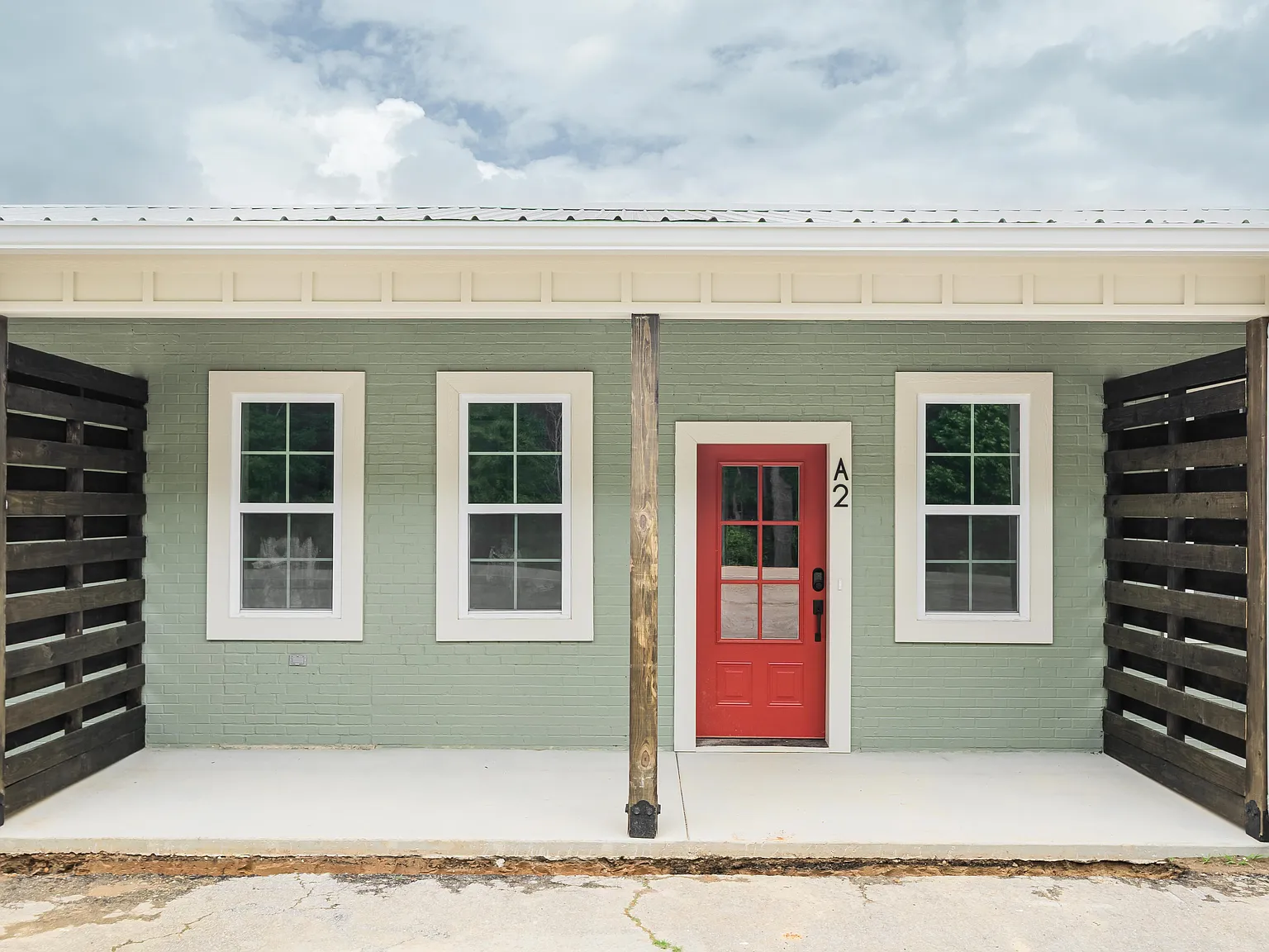 3 bed, 1300 sqft, $1,399 — Photo 2