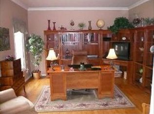 758 Inverness Dr, Aurora, IL 60504