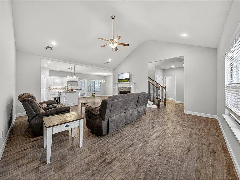 584 Quartz Way — Photo 5