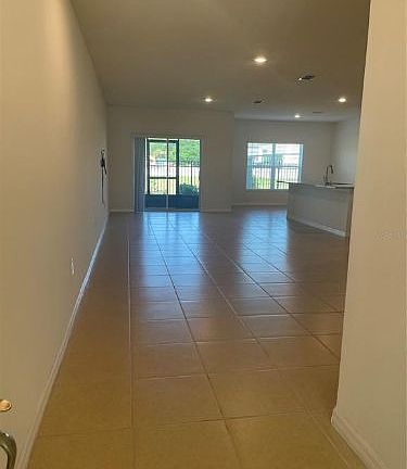 3rd image of 3382 Beaute Dr