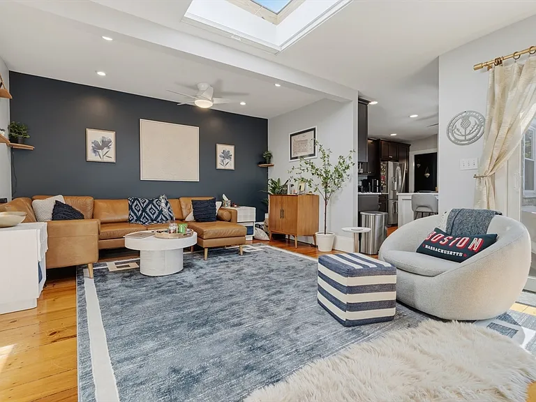 33 Mystic St #3 — Photo 3