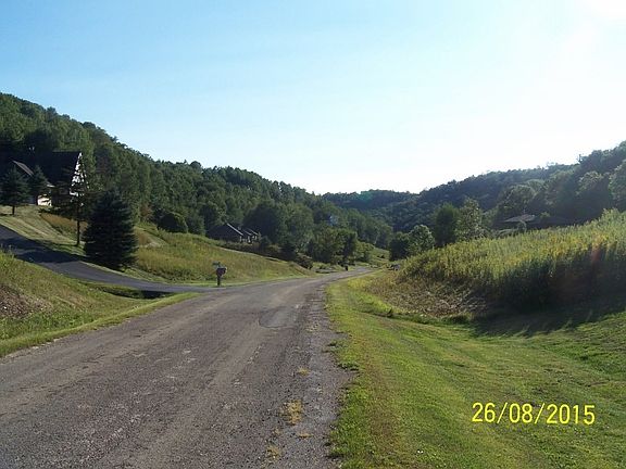 5th image of E2830 Bluebird Dr