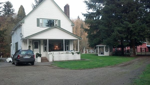 1st image of 300 Arrow Dr