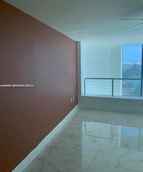 2000 Bay Dr #403 — Photo 7