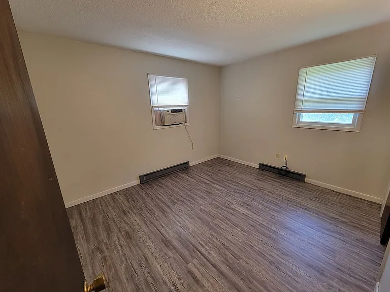 1108 N Walnut St #B — Photo 9