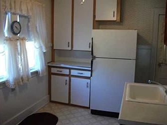 4th image of 1326 W 31st St